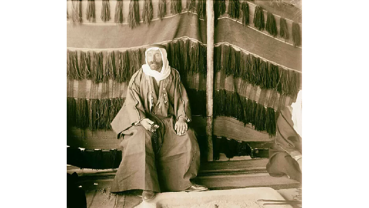 سلطان باشا الأطرش في وادي السرحان في الأردن بين 1925 و1926