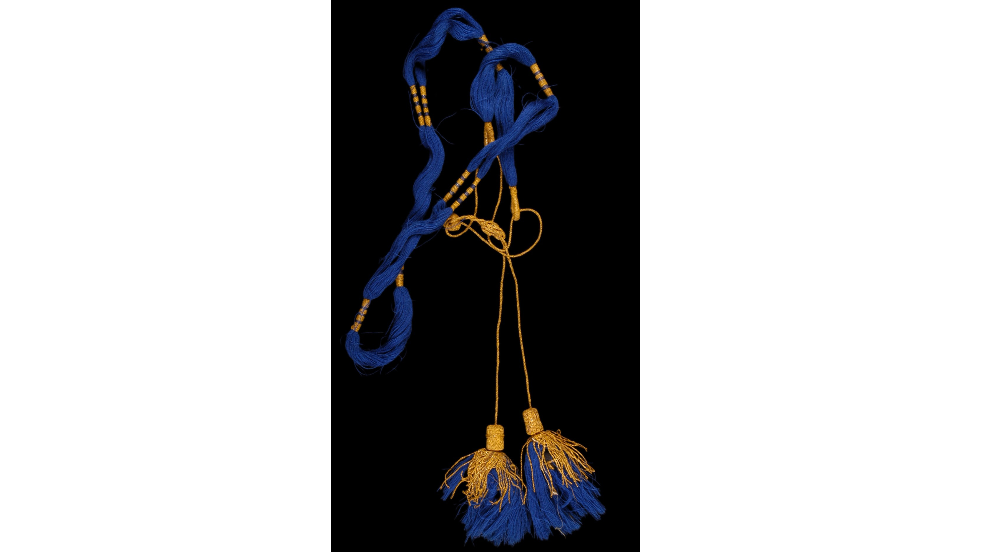 سلك حجاب الرأس يعود لقرن العشرين