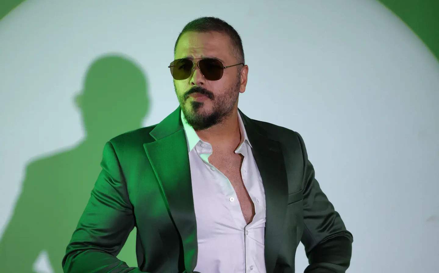 حصد البوب ستار رامي عياش جائزة أفضل فنان عربي لعام ٢٠٢٣ في حفل وشوشة في مصر. وشارك رامي عياش متابعيه على مواقع التواصل الإجتماعي بفيديو من حفل تكريم “وشوشة”، معرباً عن امتنانه لحصوله على جائزة أفضل مطرب عربي في مصر، معلقاً في مشنورٍ له على انستغرام: “ممتن للغاية لحصولي على جائزة أفضل مطرب عربي في مصر في حفل توزيع جوائز وشوشة، حب مصر خاص جدا، وتكريمي في هذا الحدث الموسيقي عزيز على قلبي، ويتحدث التاريخ عن دور مصر في صناعة الموسيقى عالميا، مما يجعل هذه الجائزة مهمة جدا على مسيرتي الفنية. شكرا مصر شكرا وشوشة”.