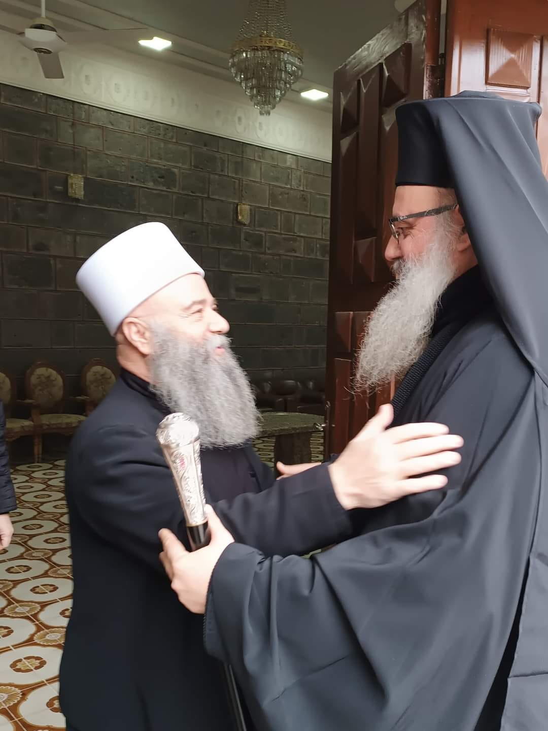 راعي أبرشية حوران وجبل العرب يزور مشايخ العقل 