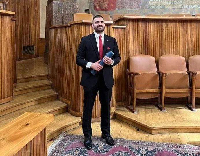 ماهر مهنا يتخرّج طبيباً من جامعة تشارلز في براغ