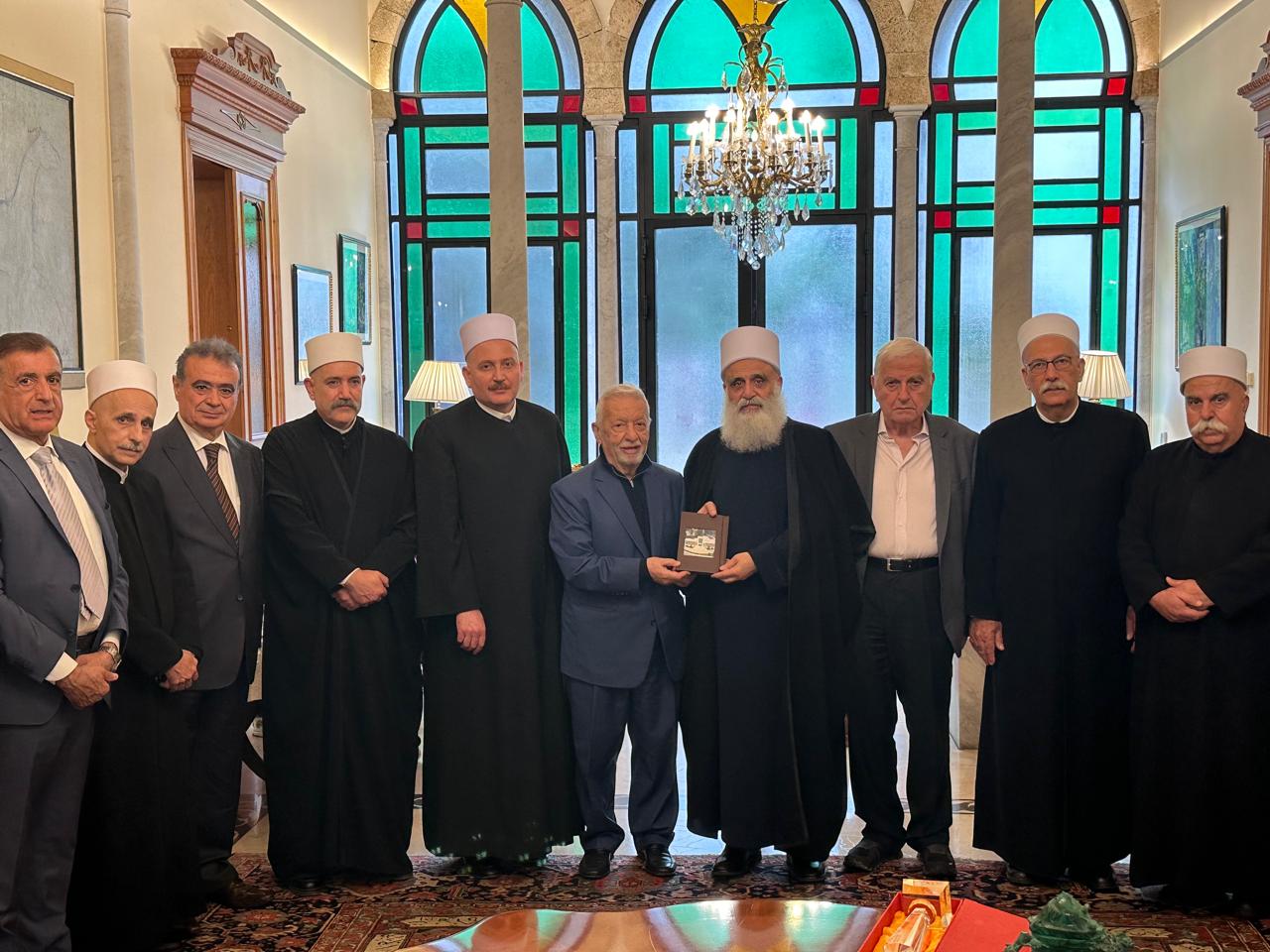 شيخ العقل في لبنان يكرّم سليم خير الدين