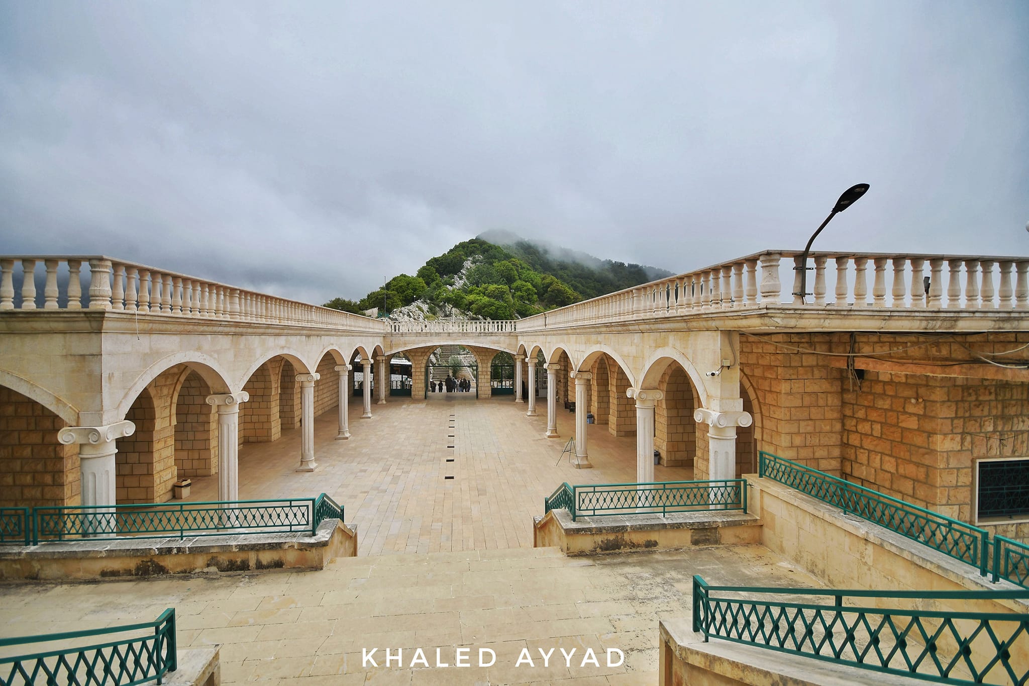 جولة في رحاب مقام النبي أيوب بالصور
