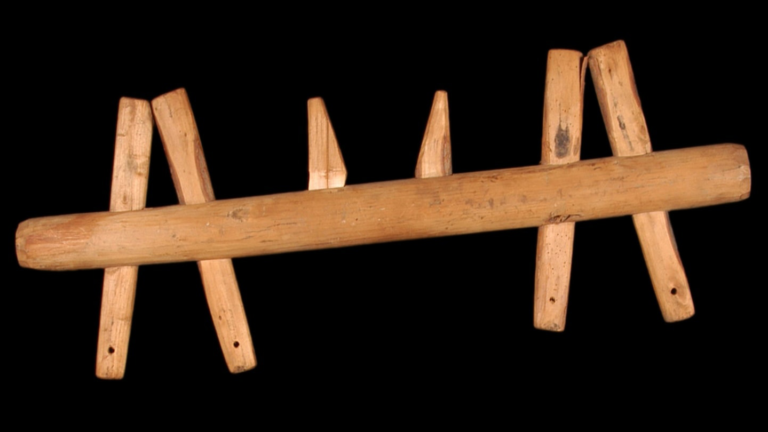 نير من الخشب يعود لاوائل القرن العشرين