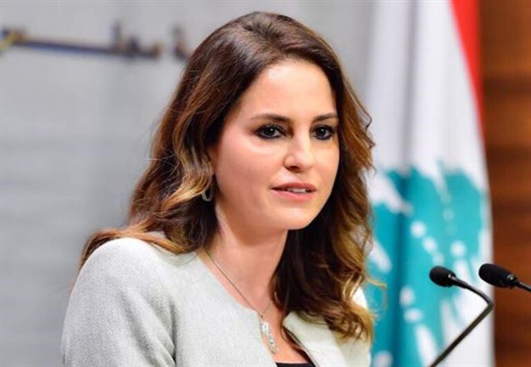 سيدة لبنانية ناجحة… منال عبد الصمد معالي الوزيرة