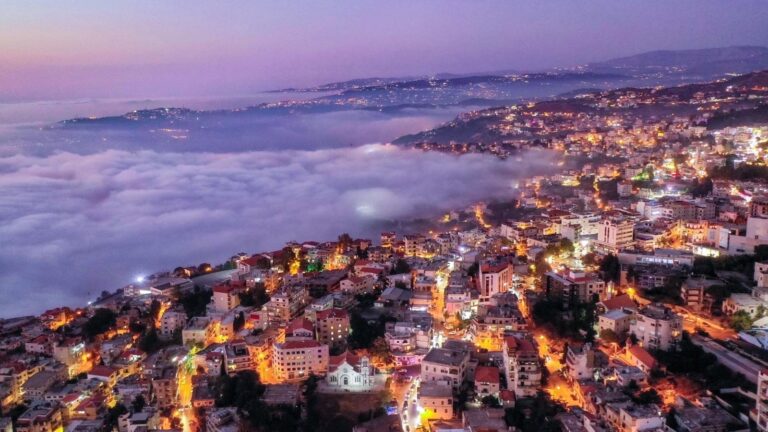 عاليه… “العروس” وقلب الجبل