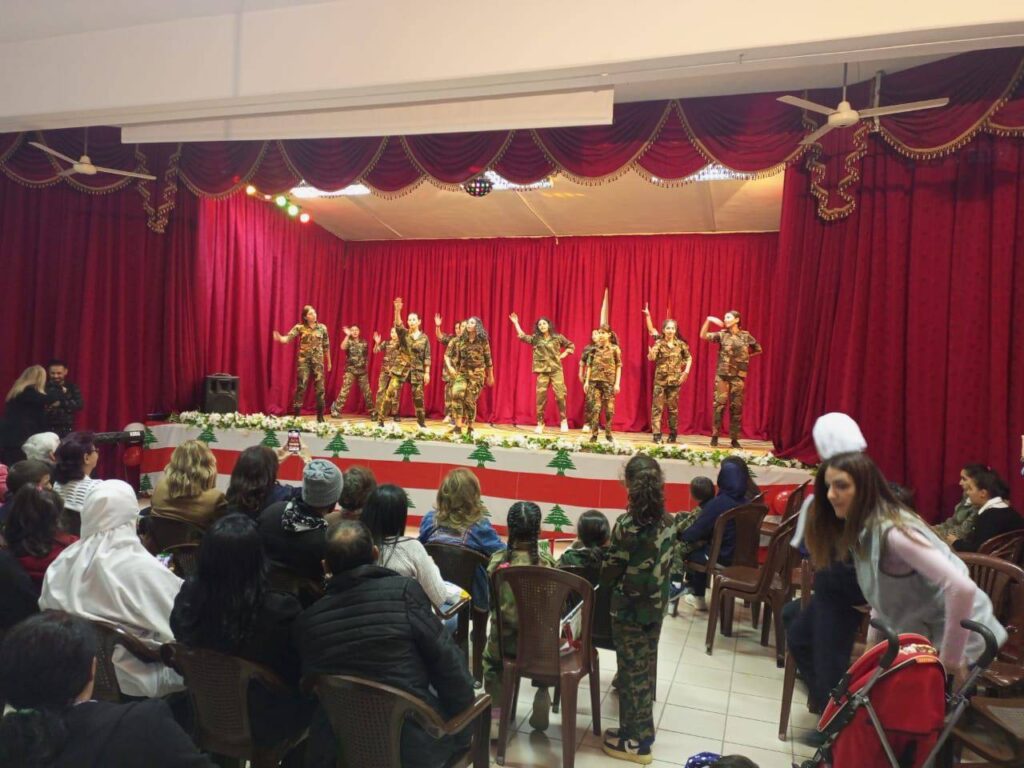 بيت اليتيم الدرزي احتفل بعيد الاستقلال اللبناني 