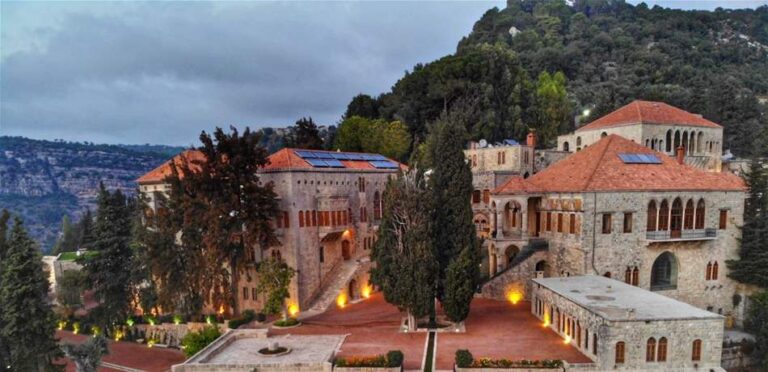 قصر المختارة… الإرث المعماري والشاهد على العصر