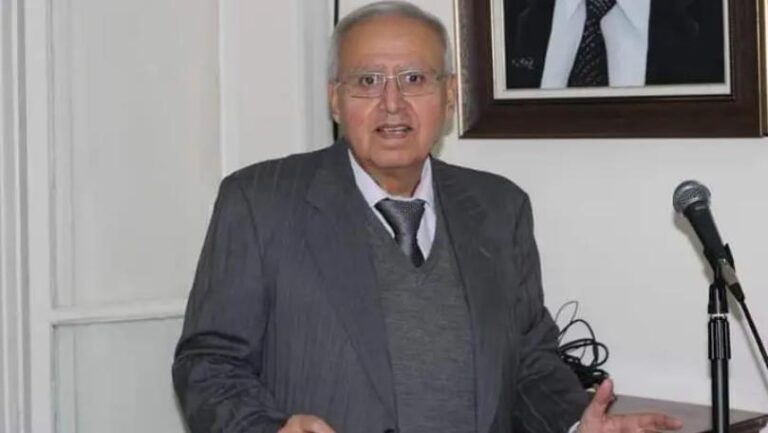 الشاعر عصمت حسان... مؤسّس منتدى شواطئ الأدب