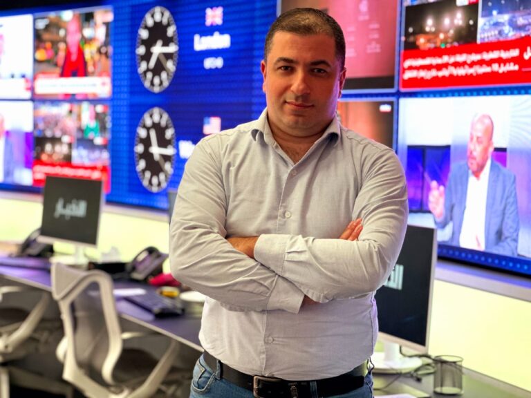 الصحافي والكاتب نادر حجاز في سلسلة “تاريخ في قلب التاريخ” الصحافي والكاتب نادر حجاز في سلسلة "تاريخ في قلب التاريخ"