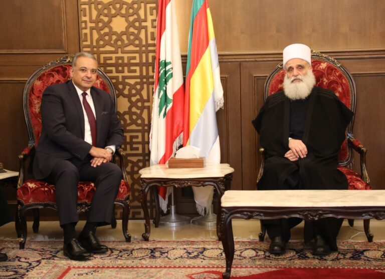 وزير الثقافة اللبناني في دار الطائفة الدرزية وزير الثقافة اللبناني في دار الطائفة الدرزية