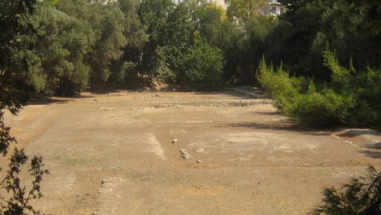 العثور على قبر أفلاطون بفضل الذكاء الاصطناعي