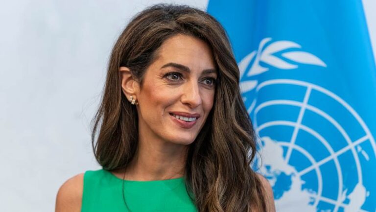 أمل كلوني تكشف كواليس دورها في المحكمة الجنائية الدولية