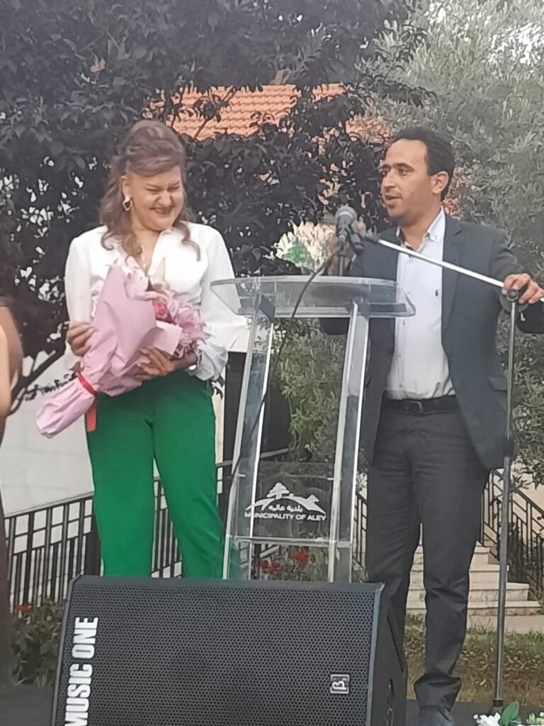 سوسن الرماح