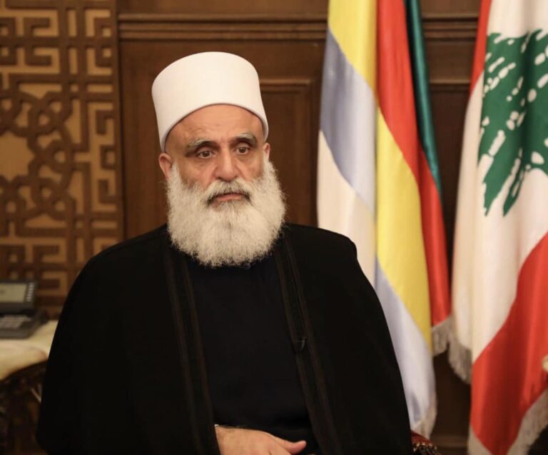 شيخ العقل في وفاة مكارم: افتخرنا به في ميادين العطاء والمواقف شيخ العقل في وفاة مكارم: افتخرنا به في ميادين العطاء والمواقف