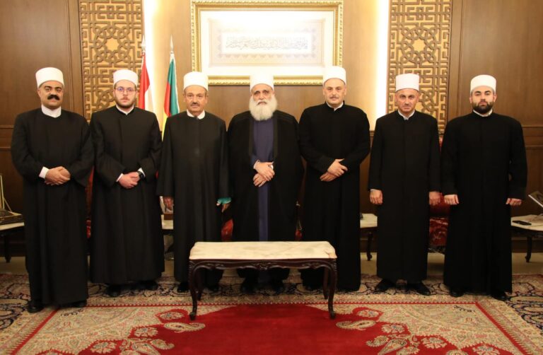 قضاة المذهب الدرزي الجدد زاروا شيخ العقل قضاة المذهب الدرزي الجدد زاروا شيخ العقل
